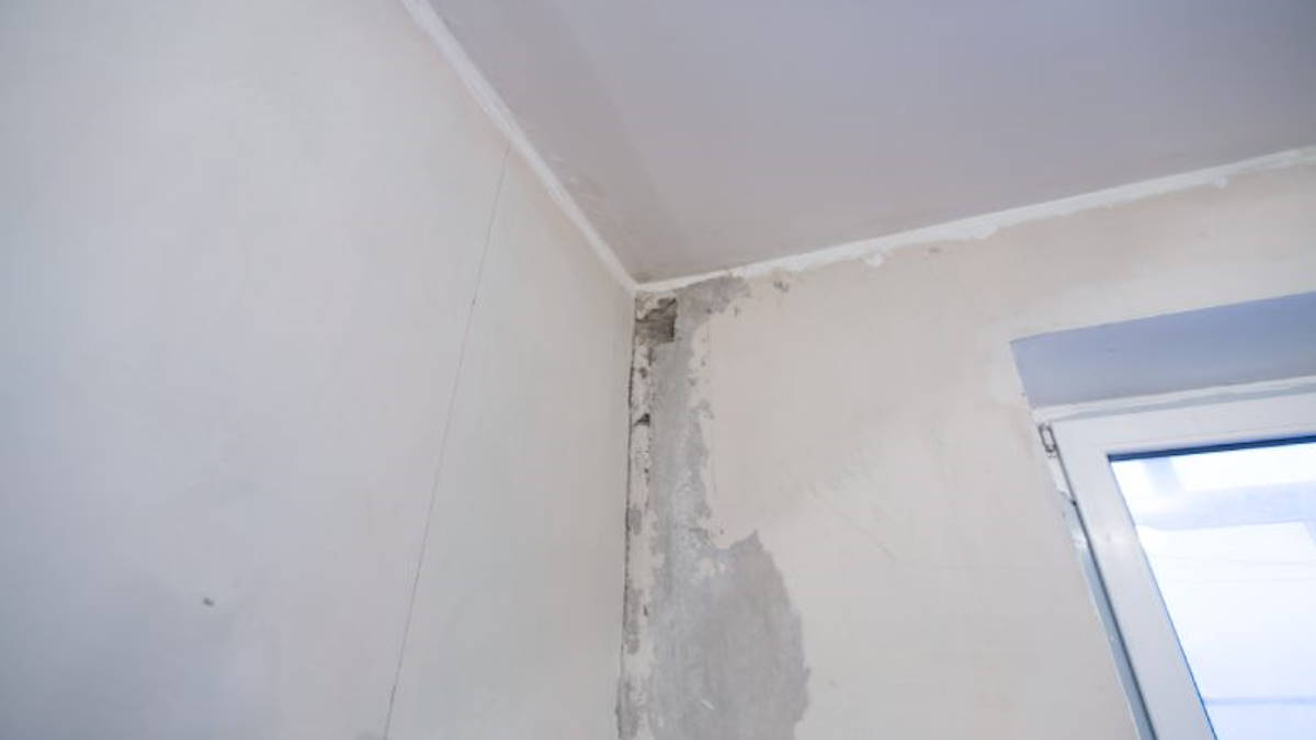 vochtplek op de muur